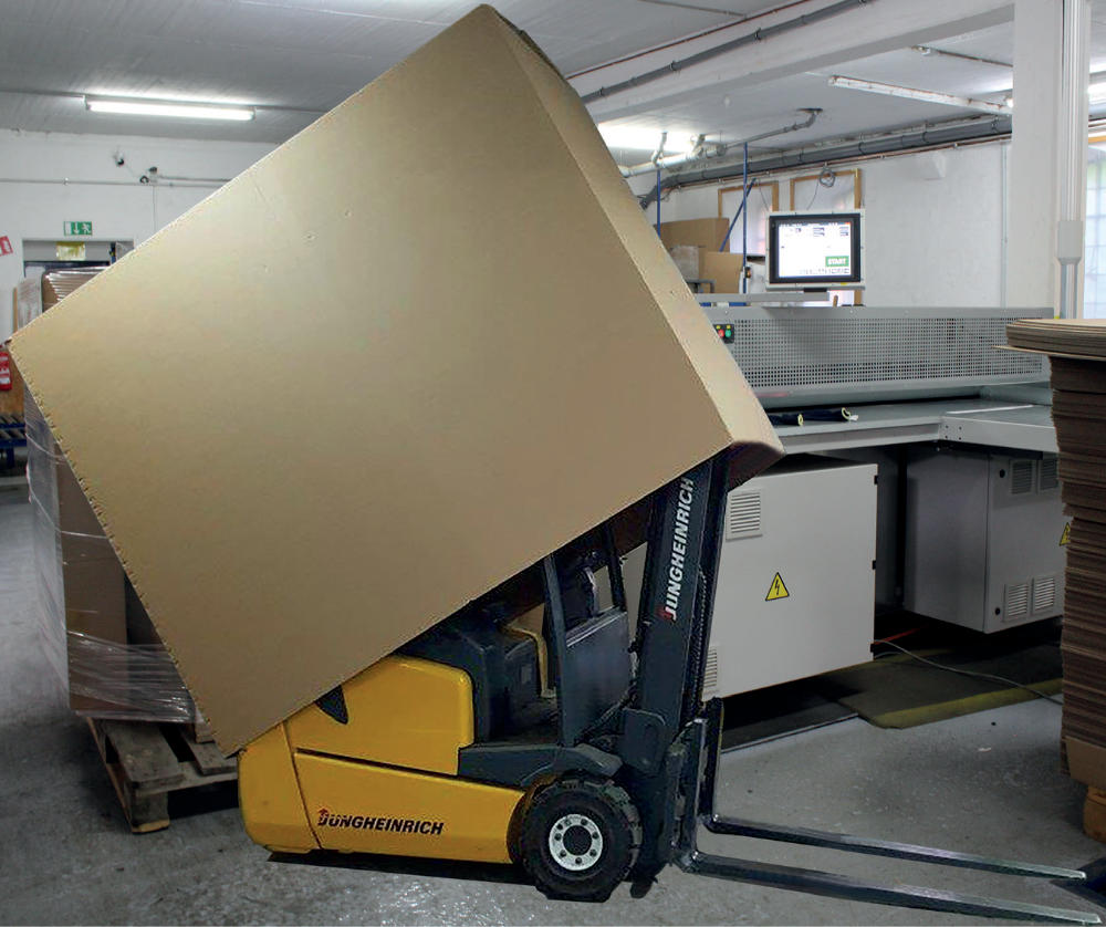 Großer Karton mit 2400 x 1000 x 1800 mm Innenmaß